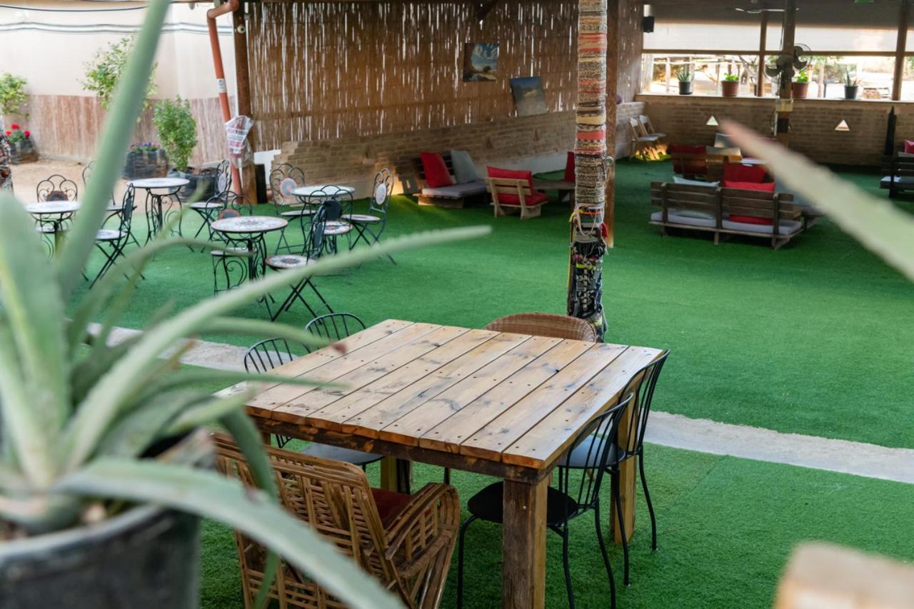 Ras Hasita Hotel Hazeva Екстериор снимка